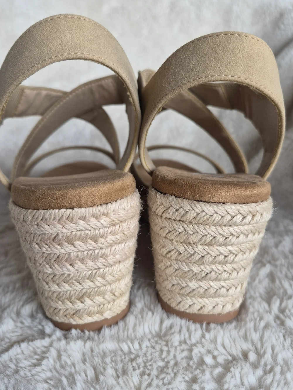 Wedge Criss Cross Stretch Low Sandals Womens Sz 10W Neutral Tan Minimalist - Picture 5 of 8
